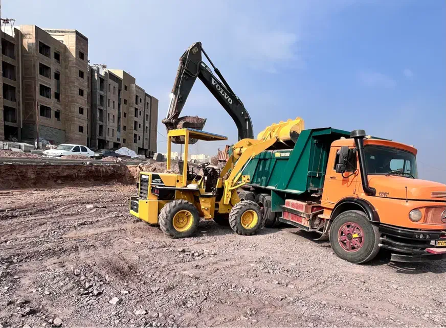 مینی لودر|خودرو سنگین|رباط‌کریم, رباط‌کریم|دیوار