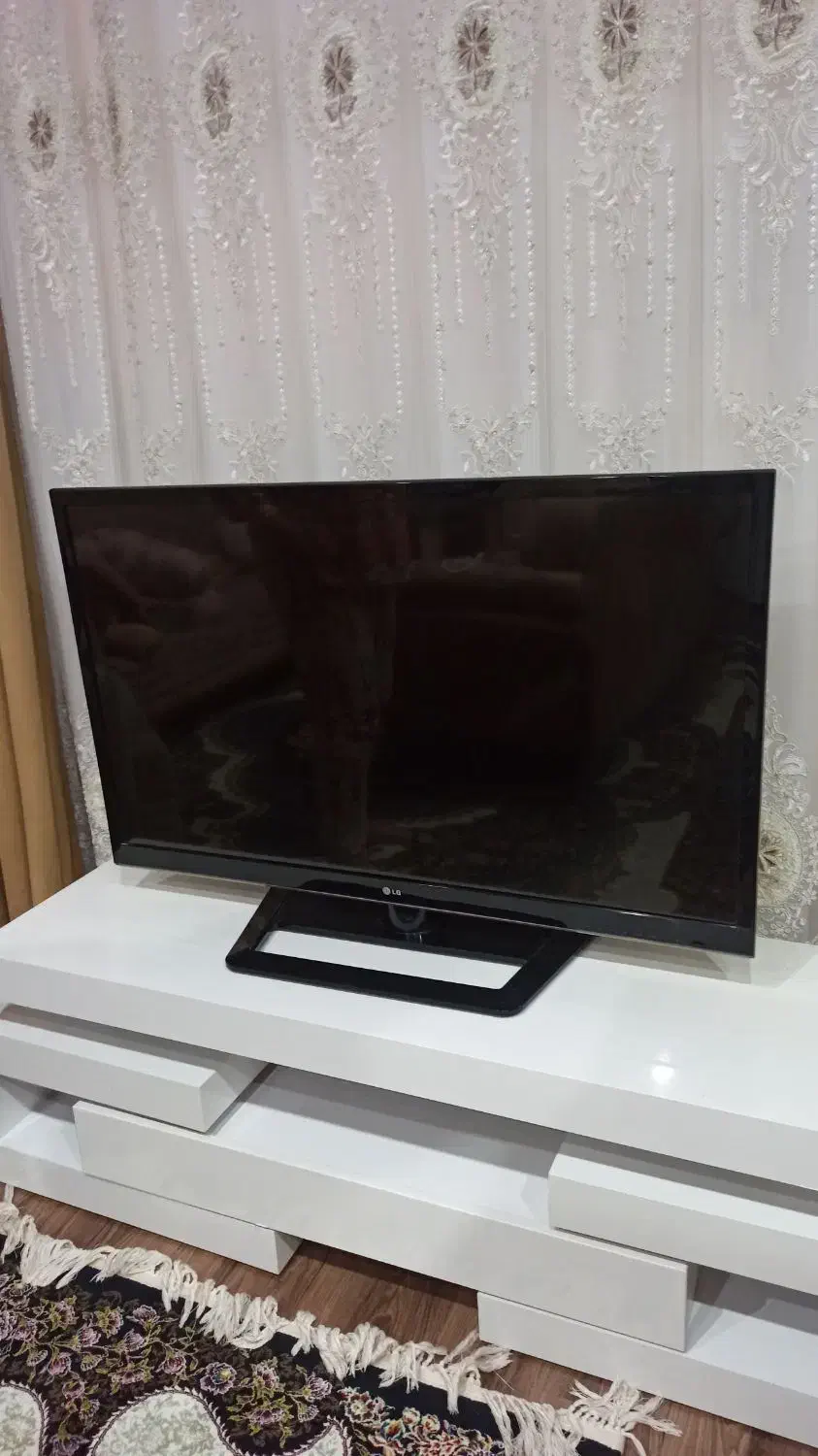 فروش تلویزیون|تلویزیون و پروژکتور|شیراز, بهارستان|دیوار