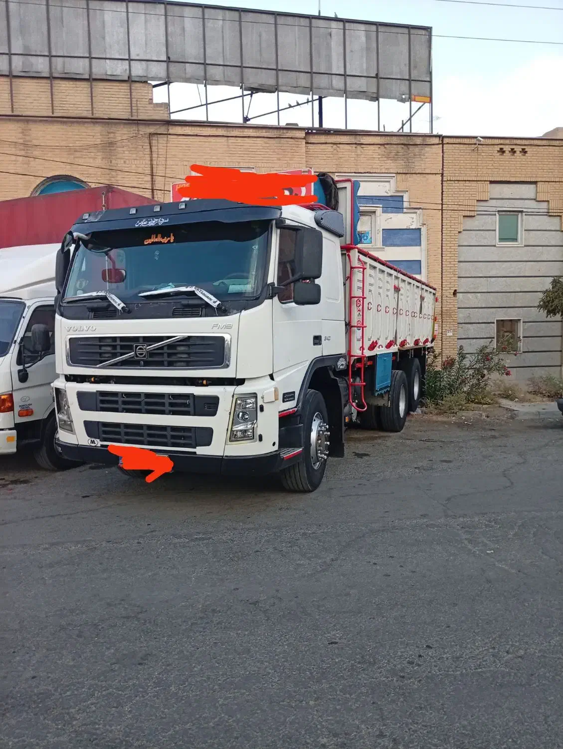 اف ام مدل85|خودرو سنگین|بروجرد, |دیوار