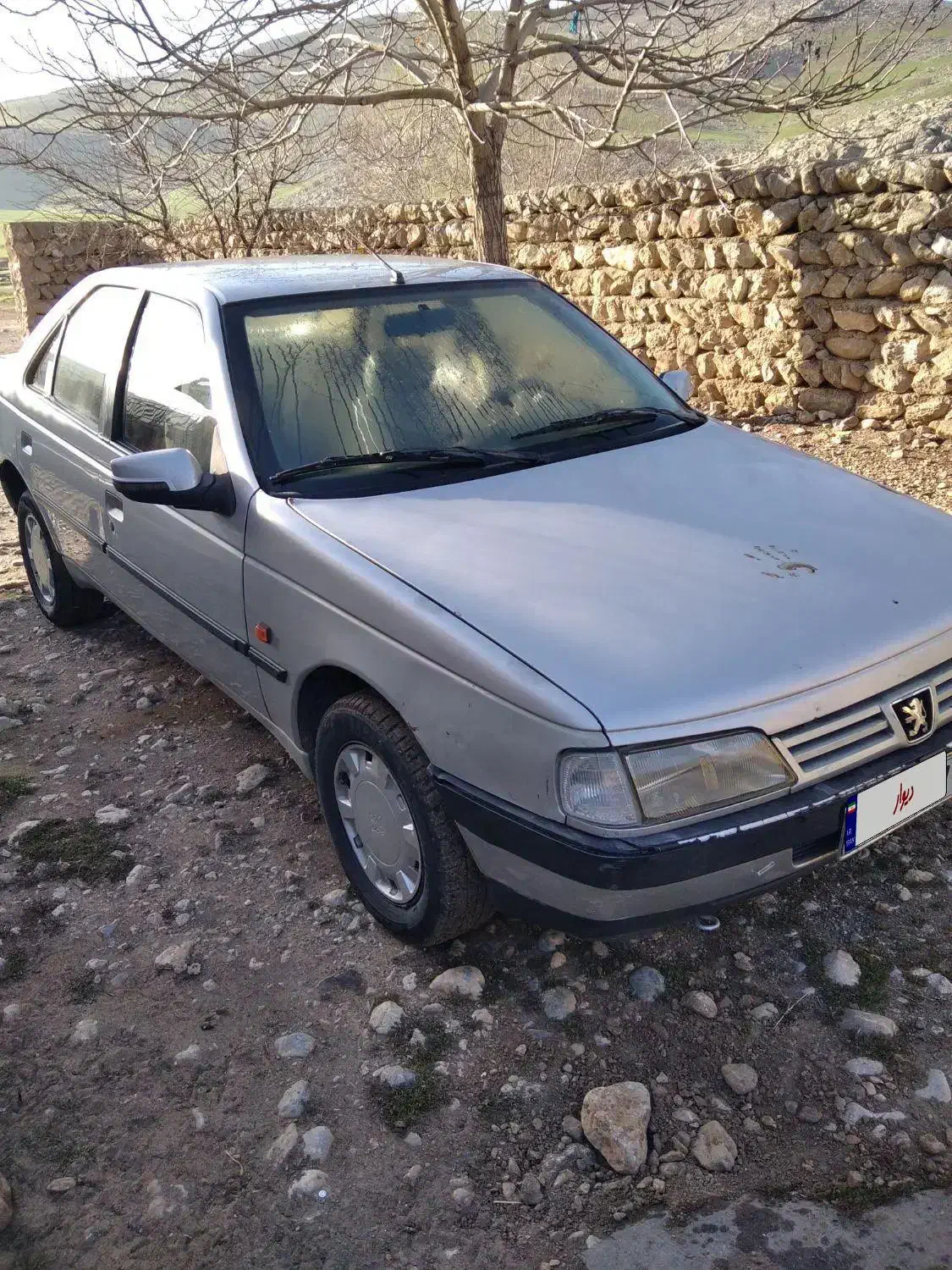 پژو ۴۰۵ مدل ۹۰رنگ نقره ایی|خودرو سواری و وانت|بیرانوند, |دیوار