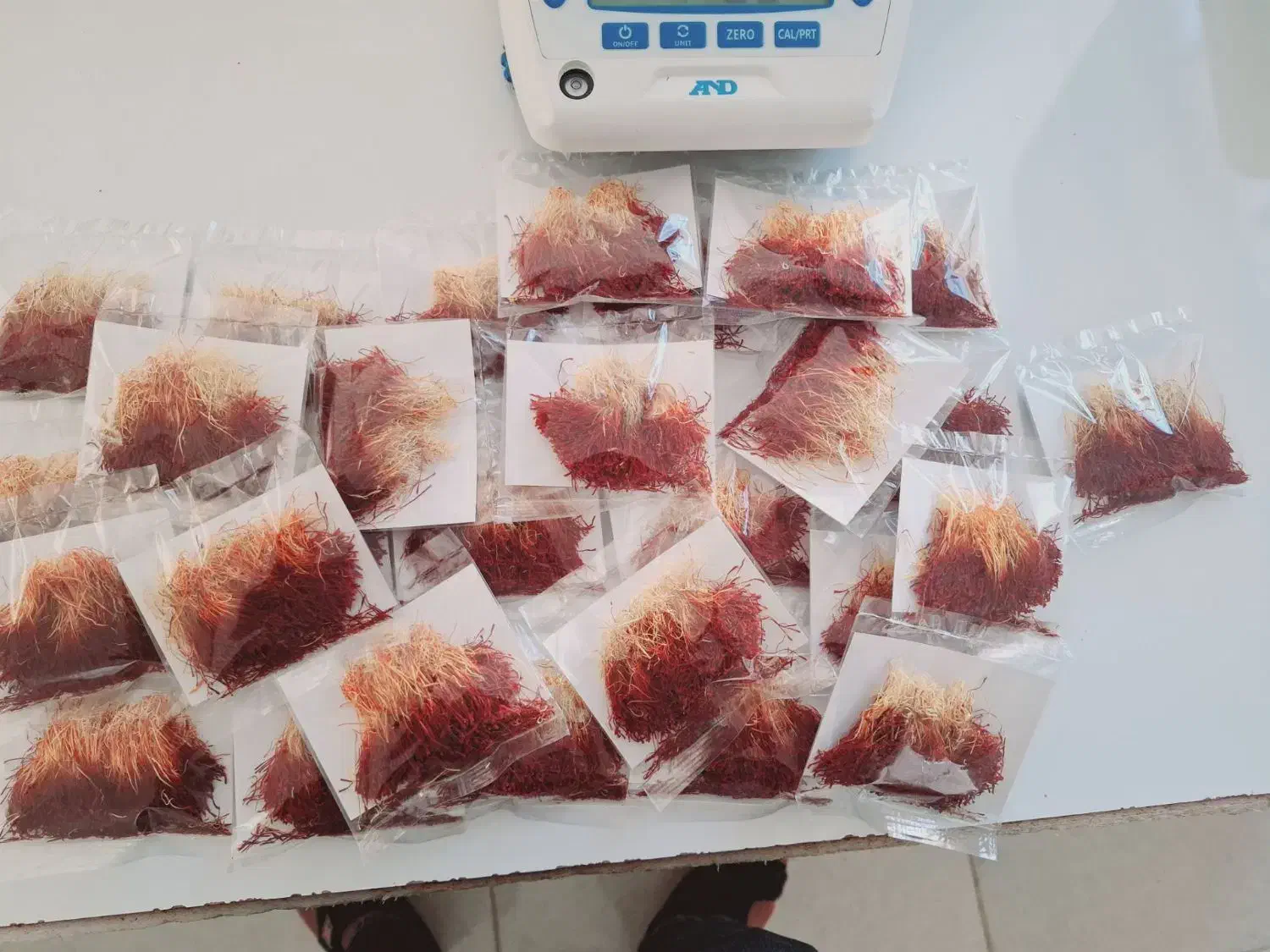 فروش زعفران اصیل قاینات|خوردنی و آشامیدنی|نیمبلوک, |دیوار