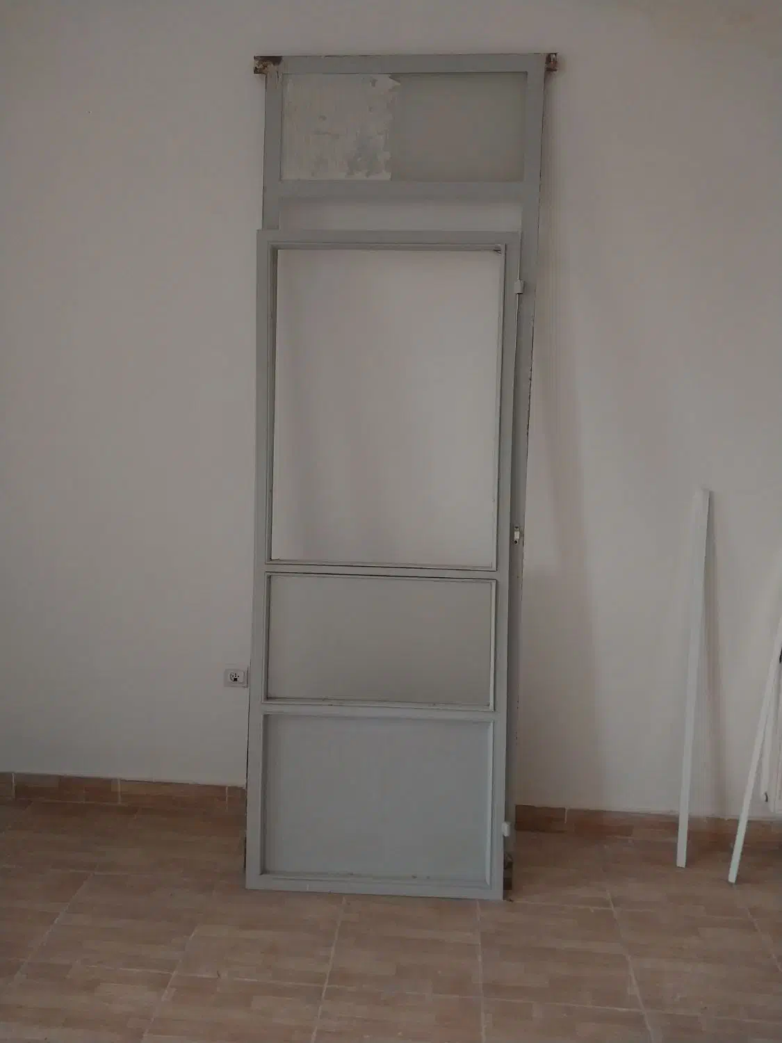 درب آهنی سنگین|مصالح و تجهیزات ساختمان|خسروشاه, |دیوار