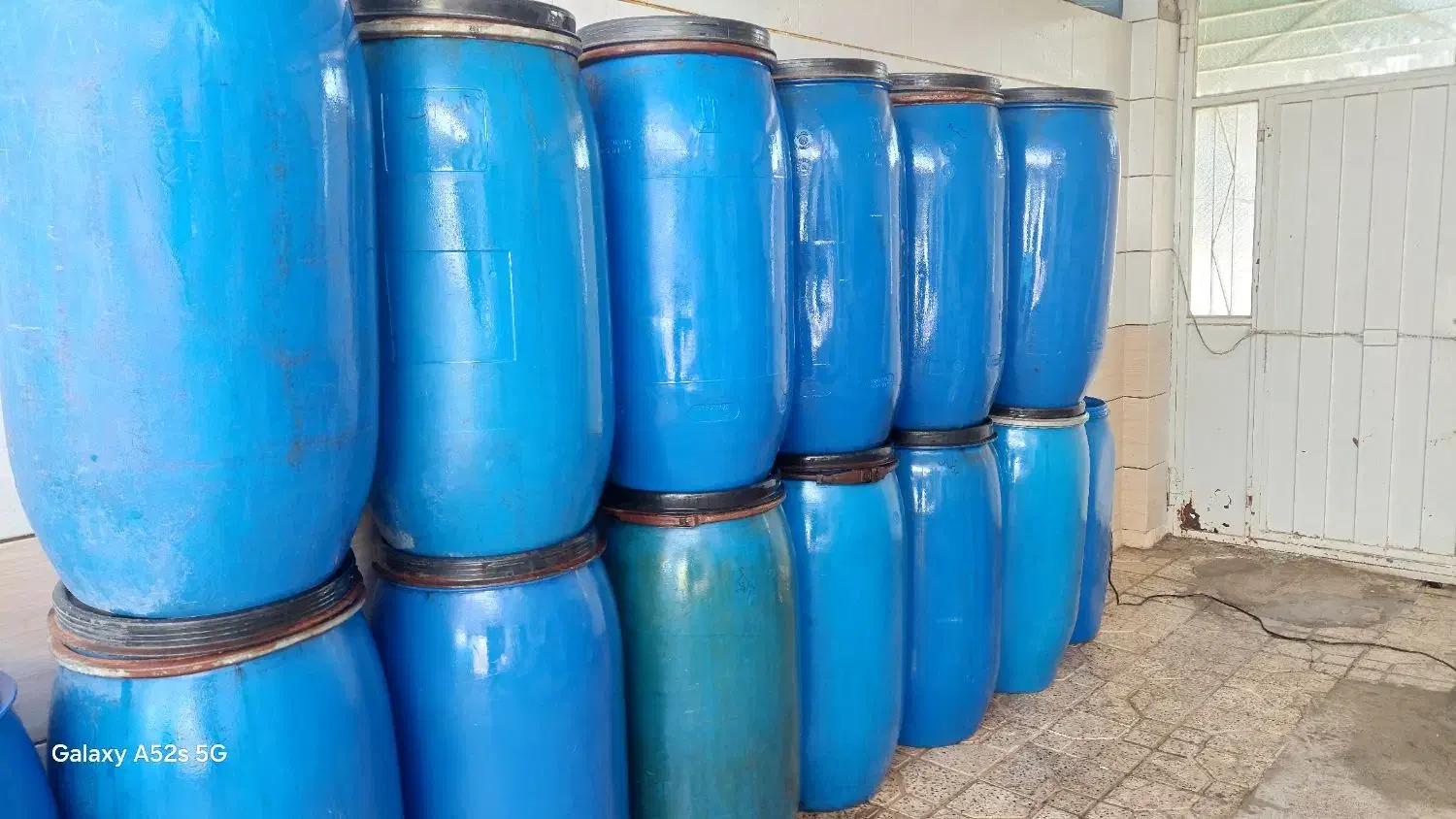 گالن ۱۶۰.۱۴۰لیتری آلمانی درحدنو تکی وعمده|ظروف نگهدارنده، پلاستیکی، یک‌بارمصرف|آباده, |دیوار