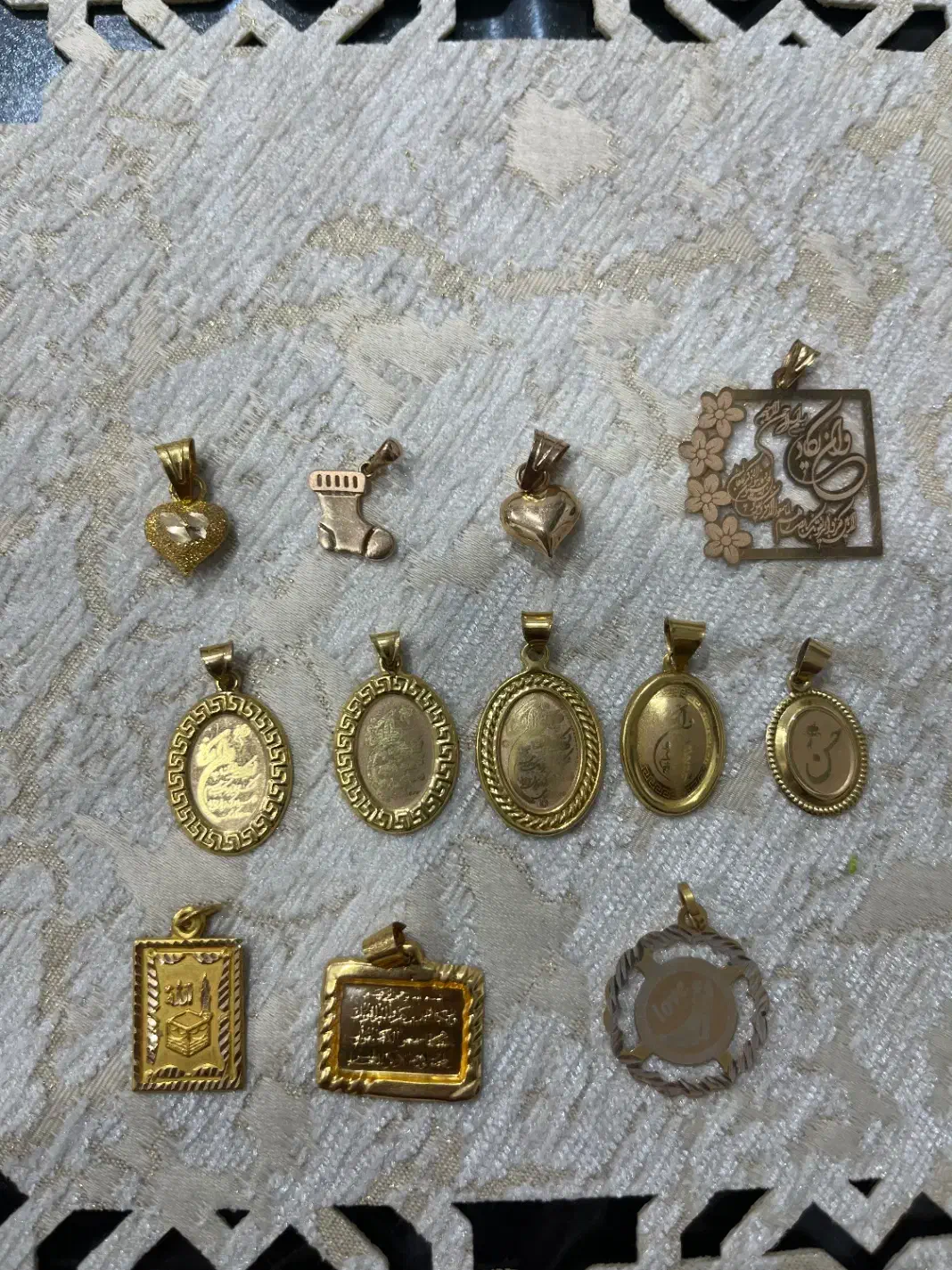 طلا در حد نو|جواهرات|بافت, |دیوار