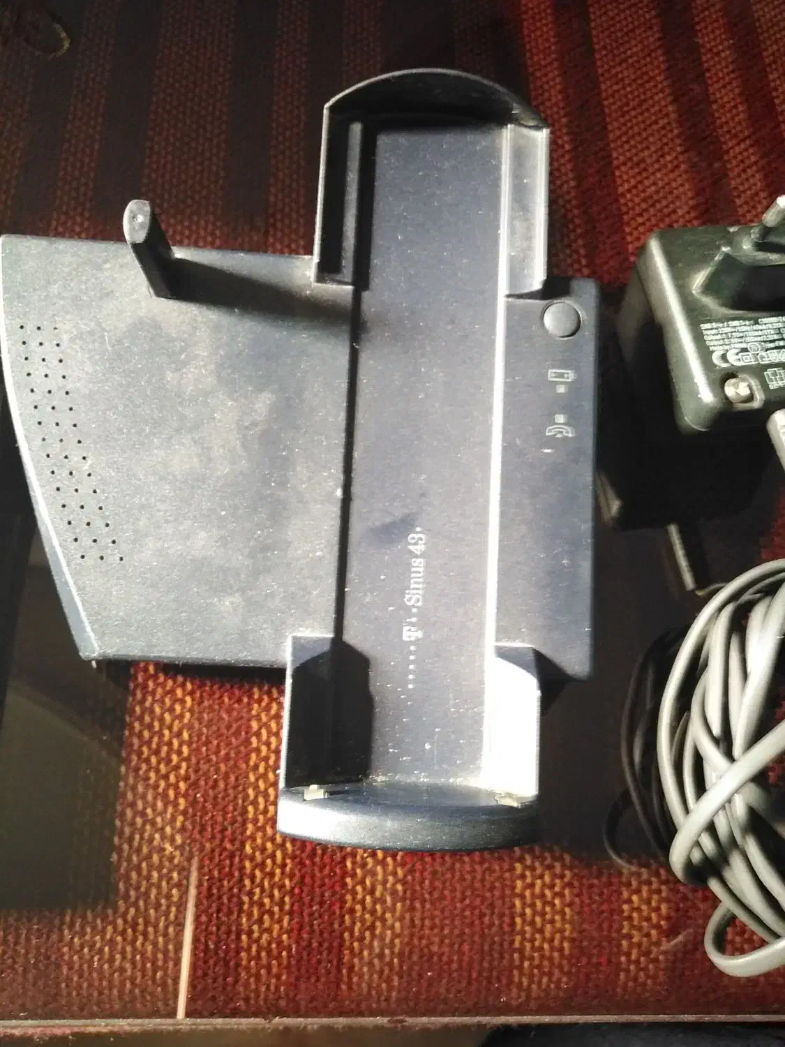 تلفن بی سیمی|تلفن رومیزی|اندیشه, اندیشه فاز ۴|دیوار