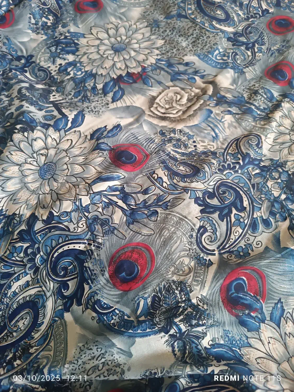 چادررنگی|لباس|خرمآباد, |دیوار