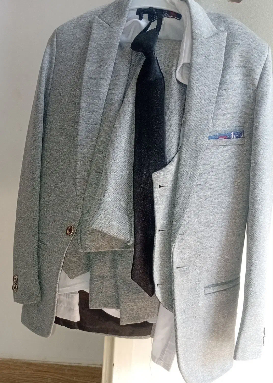 دوعدد کت شلواربا جلیقه وکمربندسایز ۸و۹|لباس|سبزوار, جهاد کشاورزی|دیوار