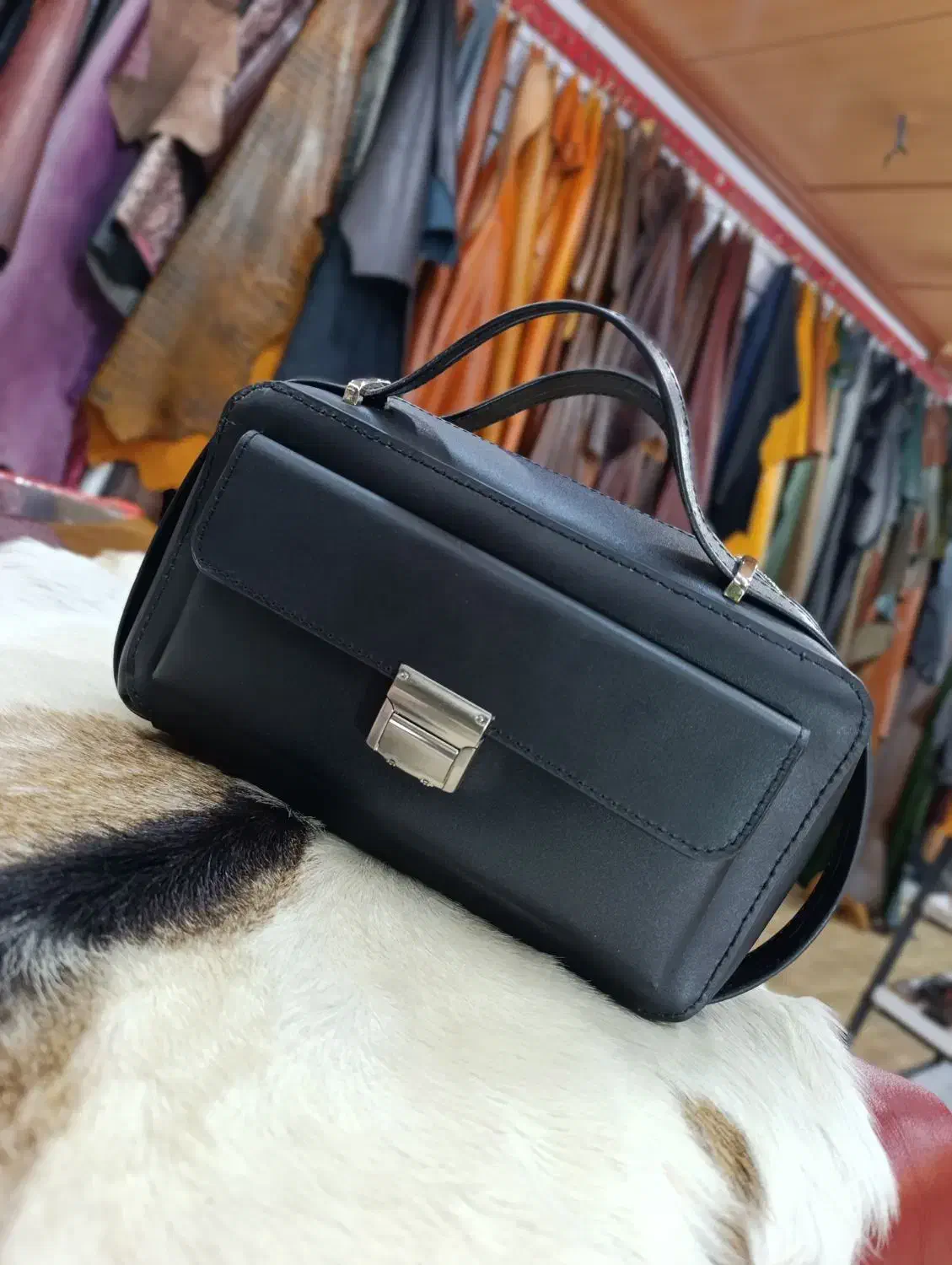 آموزش چرمدوزی ، کیفدوزی کیف|خدمات آموزشی|اهواز, نادری|دیوار