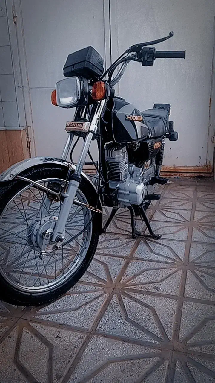 موتور احسان مدل ۹۴ سالم با سند سفید تازه تعمیر|موتورسیکلت|بردسکن, |دیوار