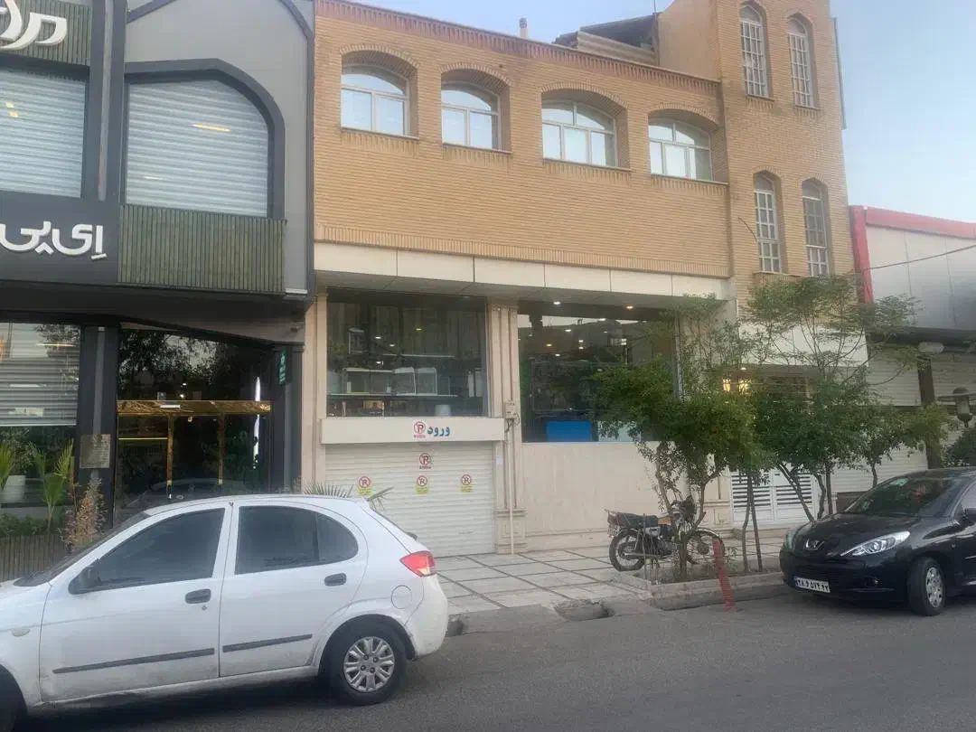 اجاره مغازه دو نبش در میدان دستغیب|اجارهٔ مغازه و غرفه|قم, جهان بینی|دیوار