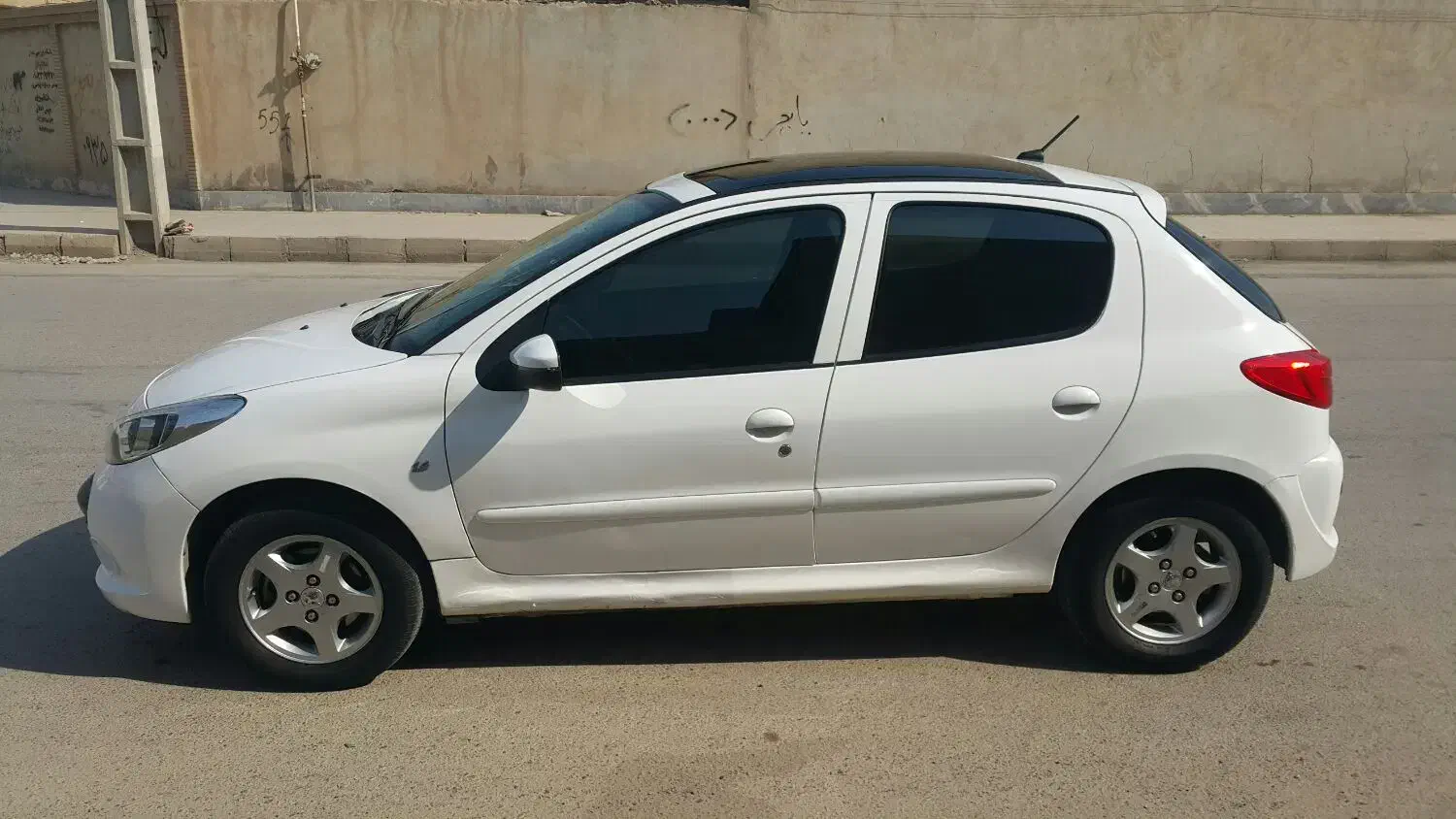 207 پاناروما مدل 1400|خودرو سواری و وانت|اهواز, کوی مهدیس|دیوار