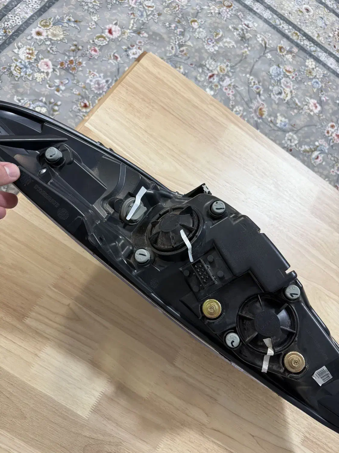 چراغ جلو ۲۰۷|قطعات یدکی و لوازم جانبی|شیراز, قدوسی غربی|دیوار