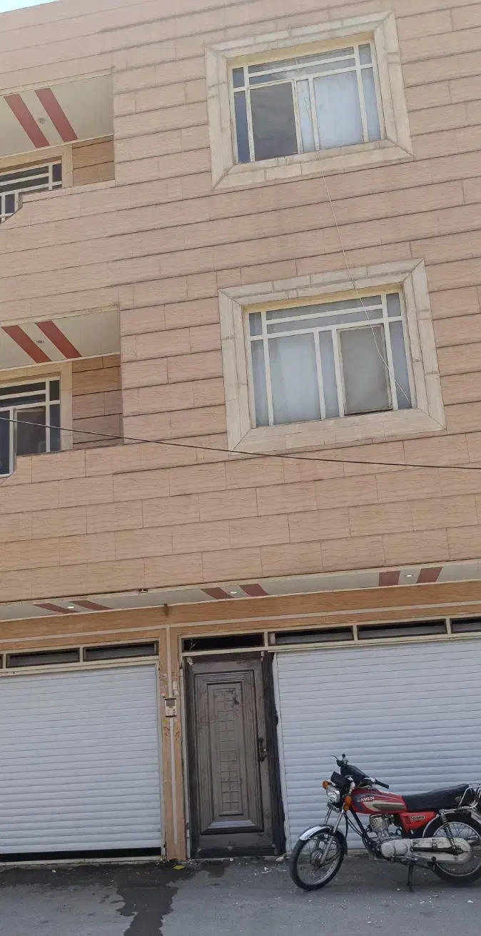 فروش آپارتمان 3 طبقه یکجا باهم|فروش آپارتمان|خرم‌آباد, |دیوار