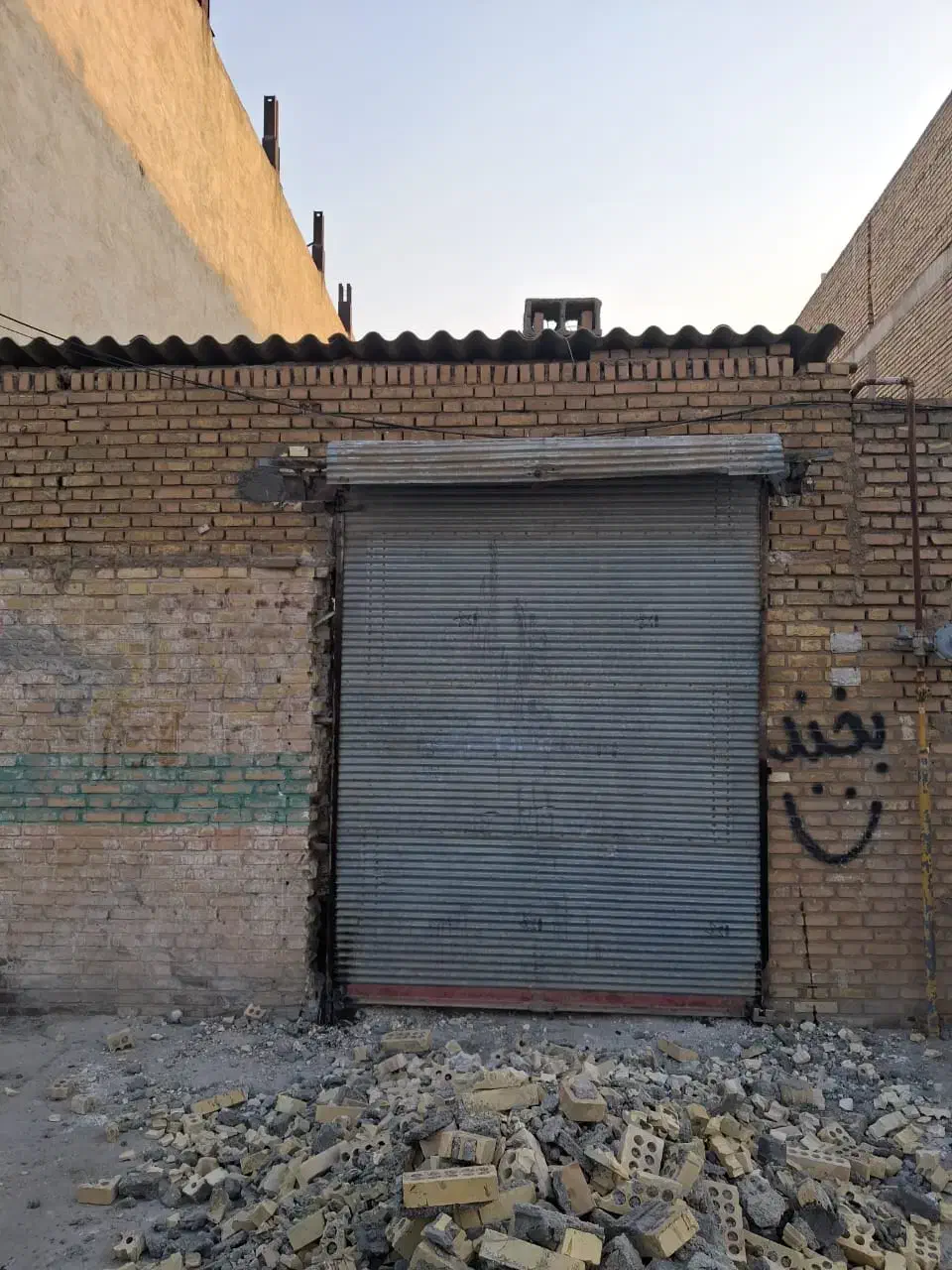 تعمیرات فنر و کرکره قدیمی|خدمات پیشه و مهارت|اندیمشک, |دیوار