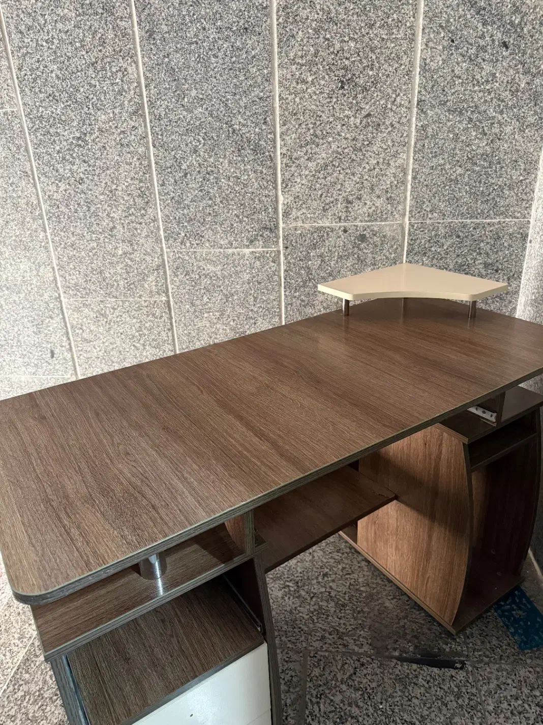 میز تحریر و کامپیوتر|میز تحریر و کامپیوتر|بندرعباس, |دیوار