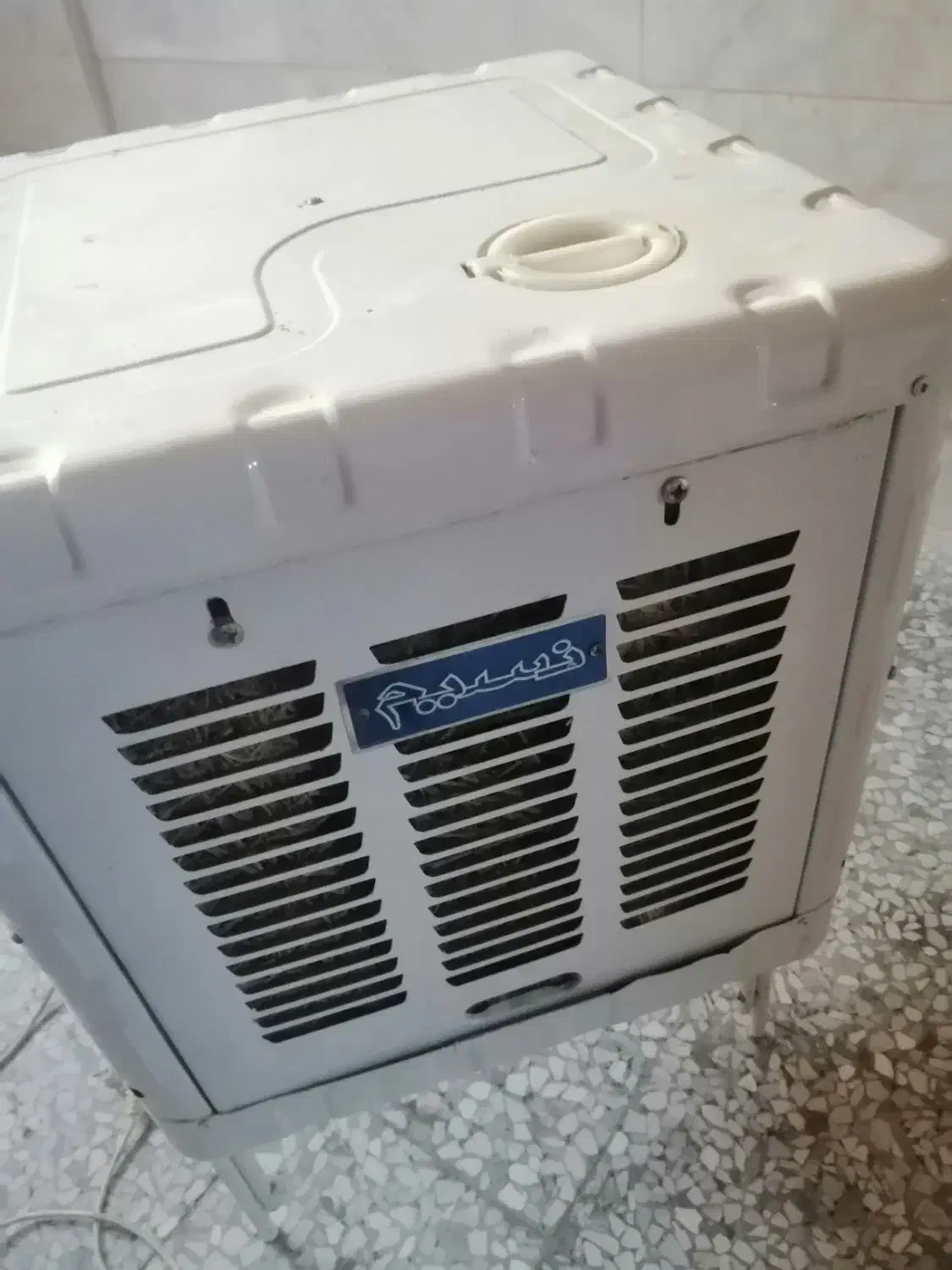 کولر آبی|کولر آبی|تنکمان, |دیوار