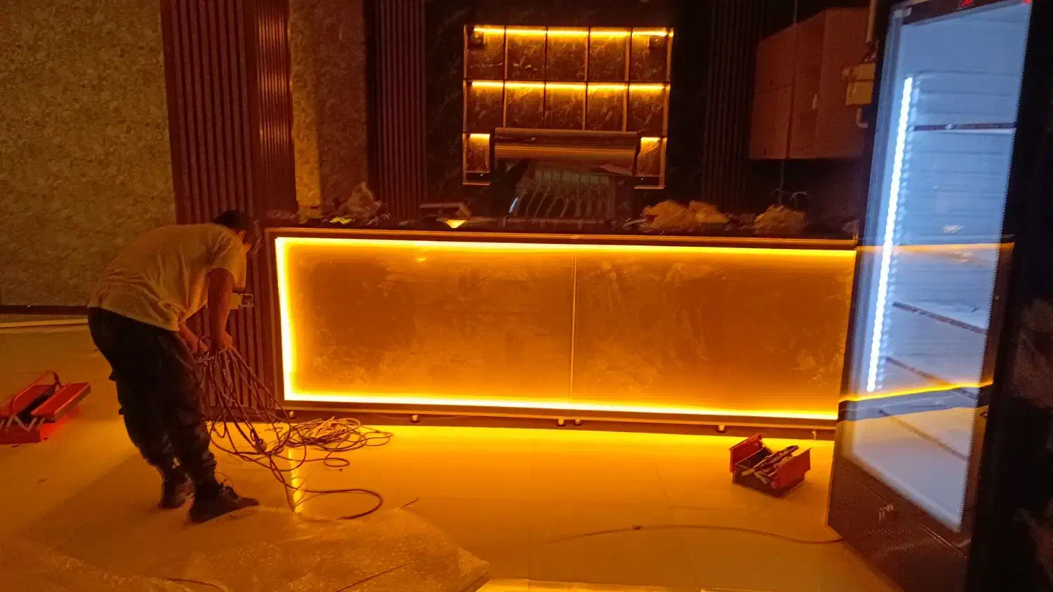 نیازمند ب نیرو|استخدام خدمات فروشگاه و رستوران|بم, |دیوار