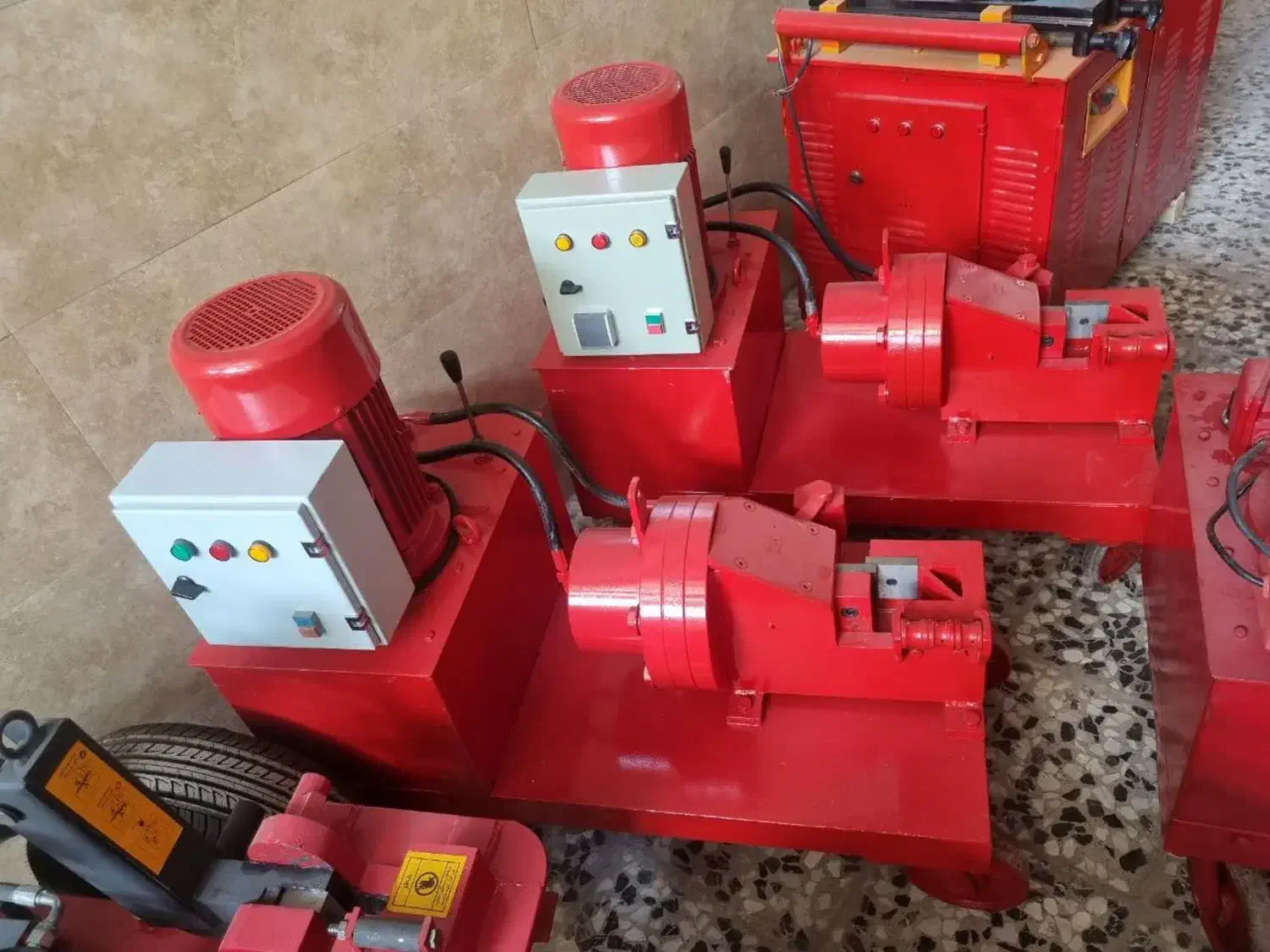 قیچی قیچی میلگرد پارس خاموت|ماشینآلات صنعتی|تهران, شهرک ابوذر|دیوار