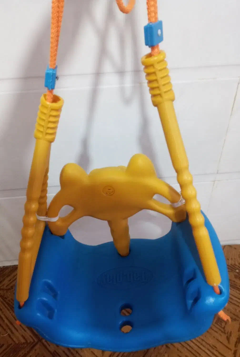 تاپ بازی کودک|اسباب‌بازی بچه|فومن, |دیوار