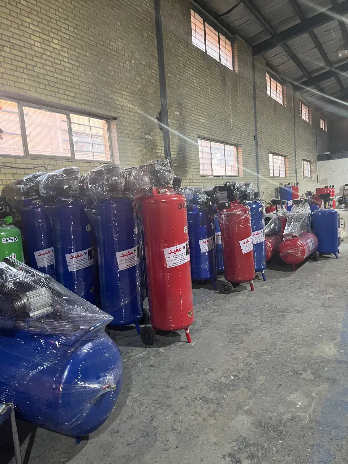 کمپرسورباد،ساکشن،کف پاش|ماشینآلات صنعتی|رباطکریم, شهرک صنعتی پرند|دیوار