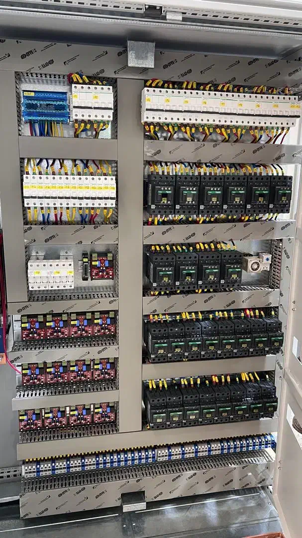 برقکار صنعتی ساختمان  نارمک مطهری فاطمی کل تهران|خدمات پیشه و مهارت|تهران, فاطمی|دیوار