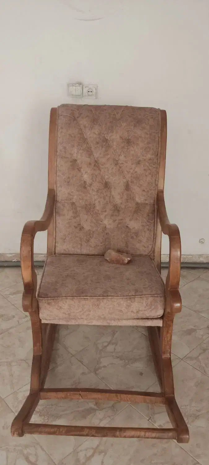 صندلی راک در نو استفاده نشده|صندلی و نیمکت|پاکدشت, پاکدشت (مامازند)|دیوار