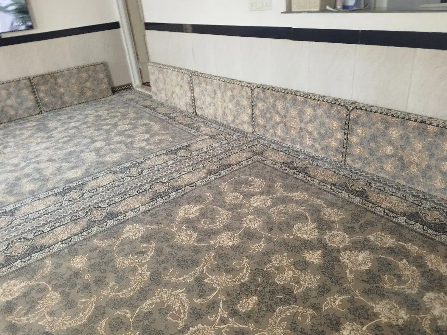 فرش و پشتی|فرش|مریوان, |دیوار