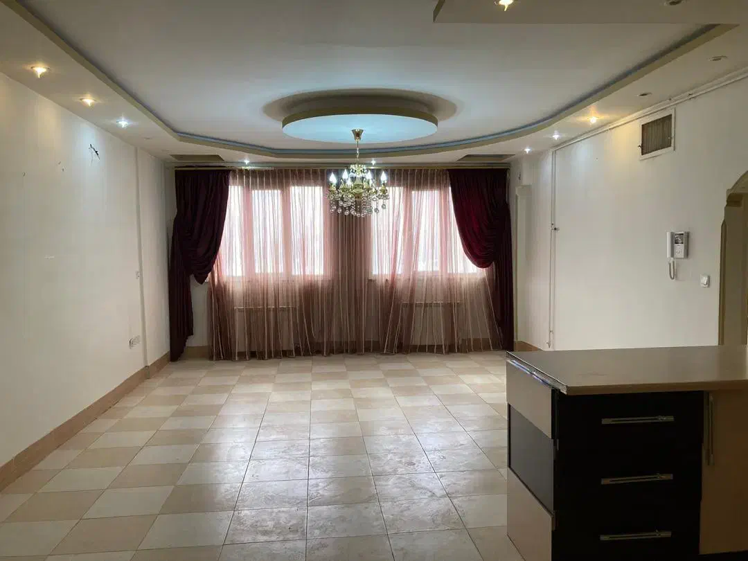 اجاره آپارتمان نقاشی شده تمیز بر مصطفی خمینی|اجارهٔ آپارتمان|اراک, |دیوار