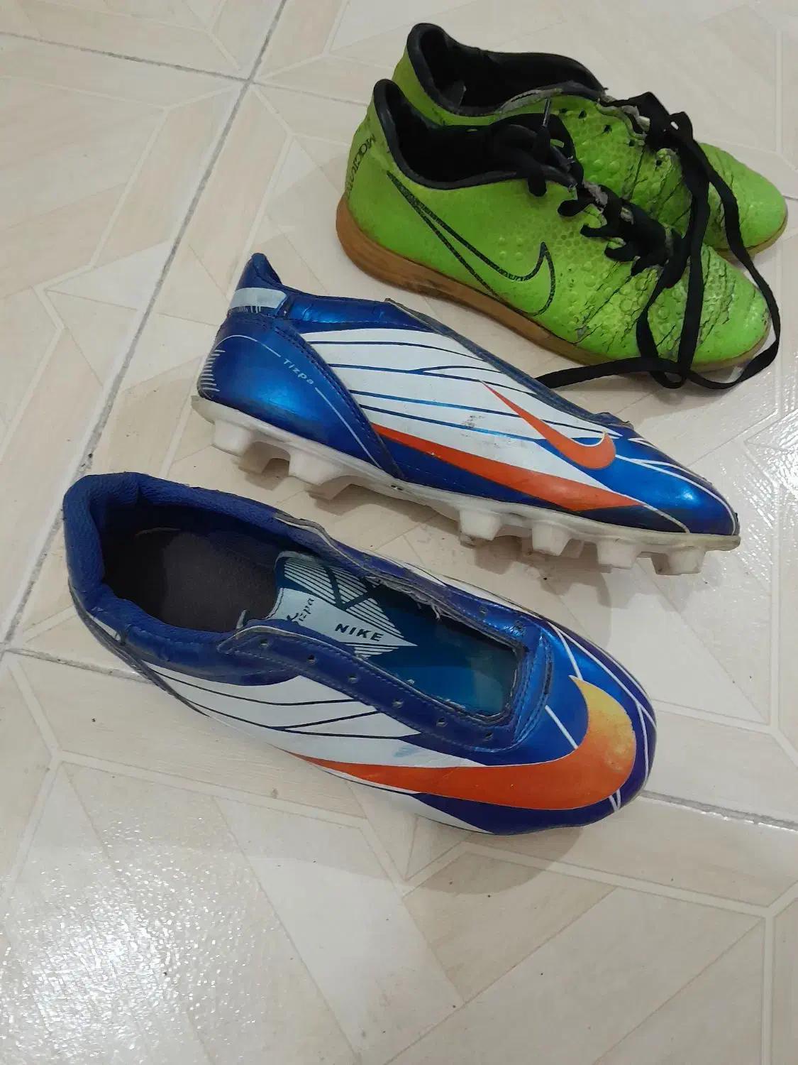 کفش ورزشی|ورزش‌های توپی|کرج, حسن آباد|دیوار