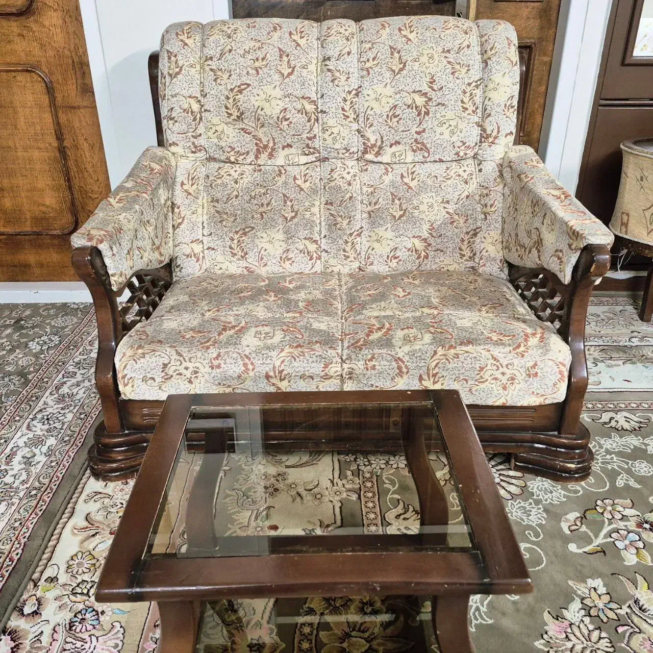 مبلمان دست دوم ، صندلی اداری ، میز تلفن|مبلمان خانگی و میز عسلی|حمیدیا, |دیوار