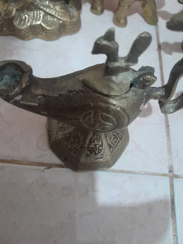 مجسمه|کلکسیون اشیاء عتیقه|ازنا, |دیوار