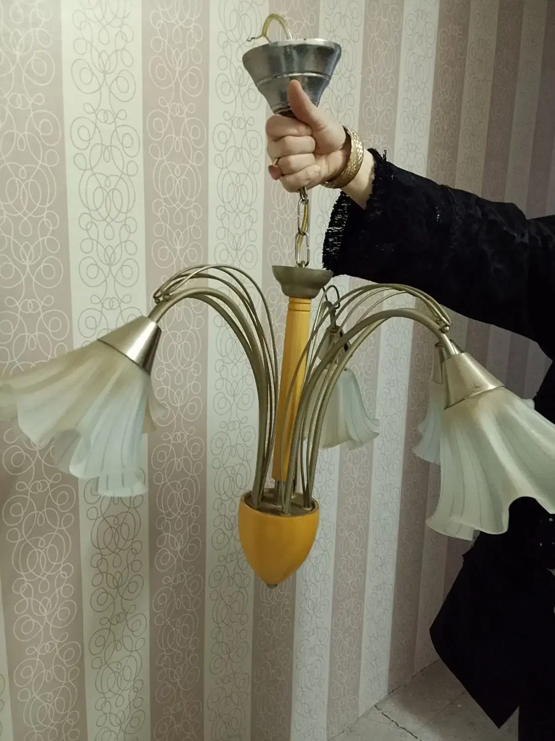 لوسترواباژور شیک|لوستر و چراغ آویز|اردبیل, |دیوار