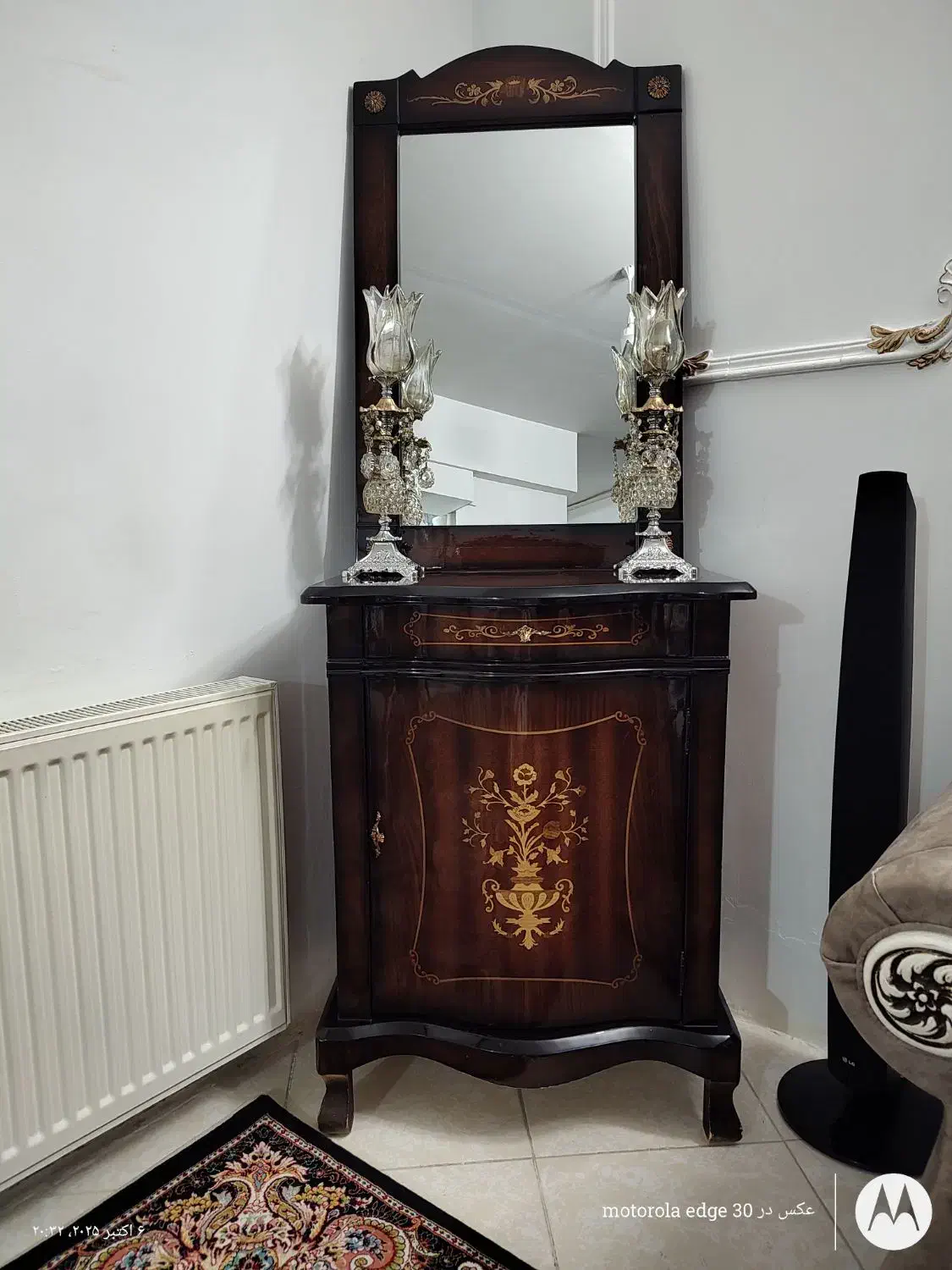 آیینه کنسول،میز تلفن،آباژور|بوفه، ویترین، کنسول|گلبهار, شهر جدید گلبهار|دیوار