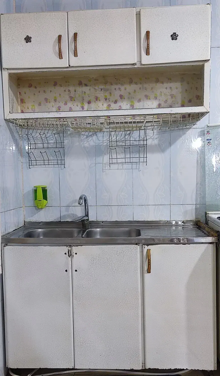 کابینت فلزی|مصالح و تجهیزات ساختمان|صحنه, |دیوار