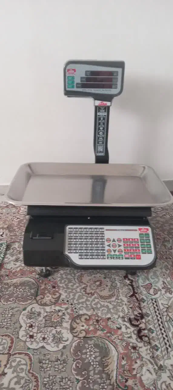 ترازو سالم فقط ۱ سال استفاده شده|فروشگاه و مغازه|دماوند, دماوند|دیوار