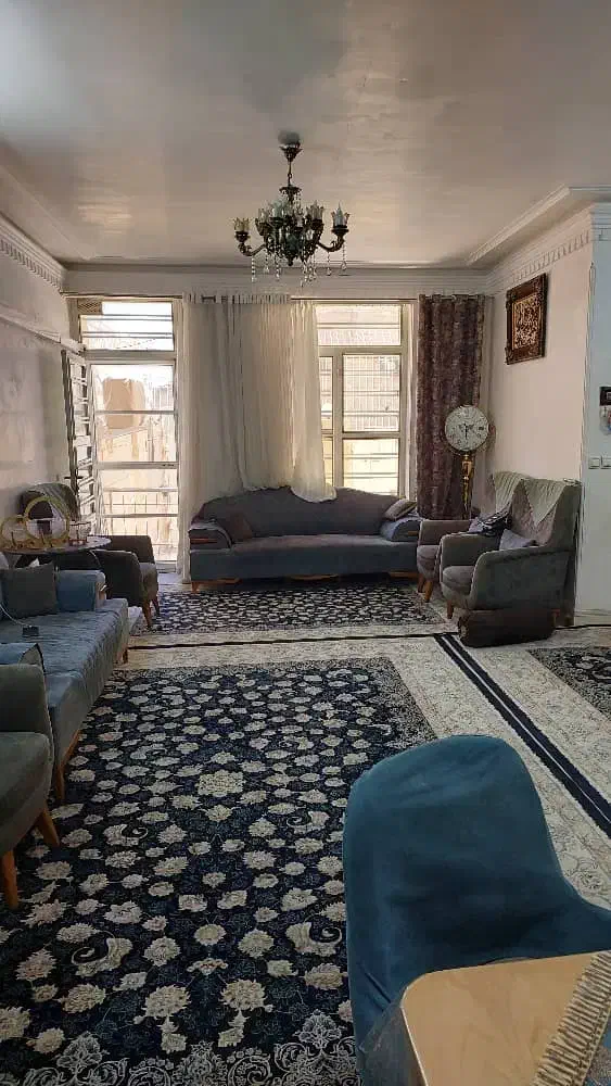 ویلایی دوطبقه 260 متر تاپ لوکیشن هرمزگان|فروش خانه و ویلا|شیراز, شهرک ولیعصر|دیوار
