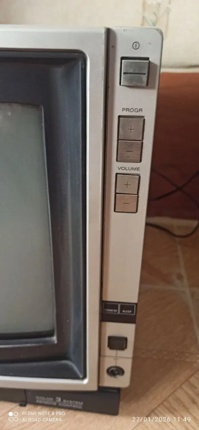 تلویزیون سونی 14 با کنترل|تلویزیون و پروژکتور|شیراز, شهرک سراج‎|دیوار