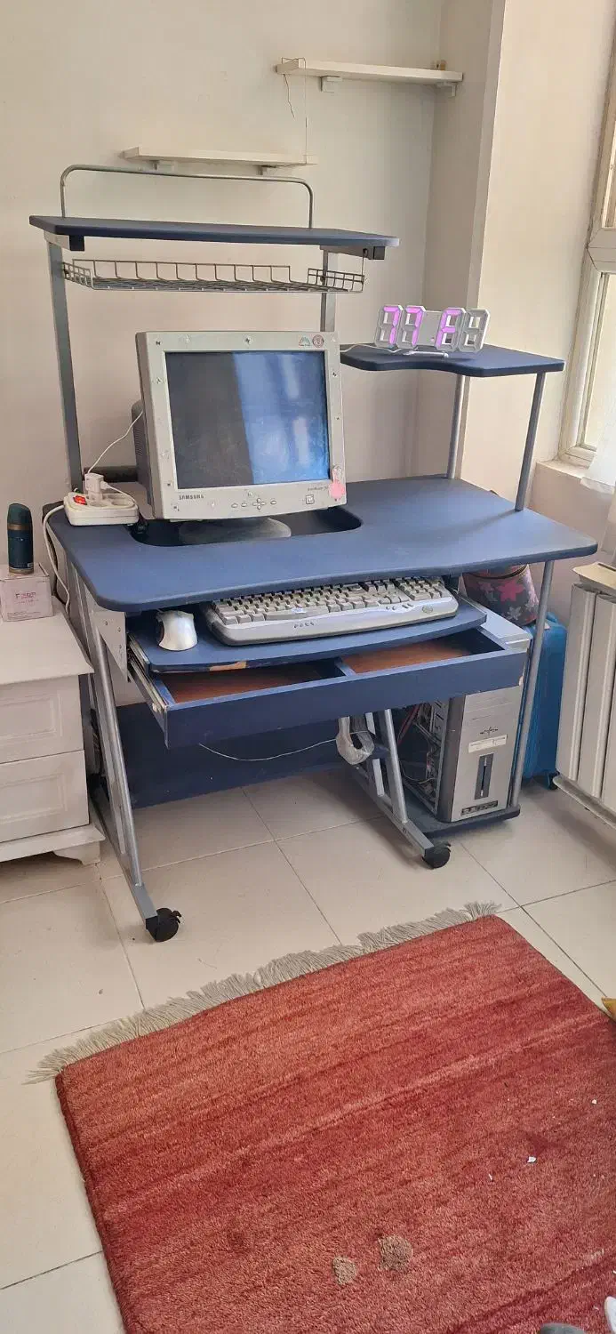 میز کامپیوتر|میز تحریر و کامپیوتر|قزوین, |دیوار