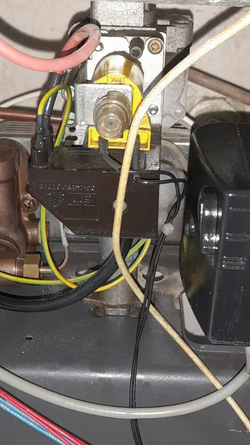 پکیج باکسی۲۸۰۰۰|آبگرمکن، پکیج، شوفاژ|تبریز, |دیوار