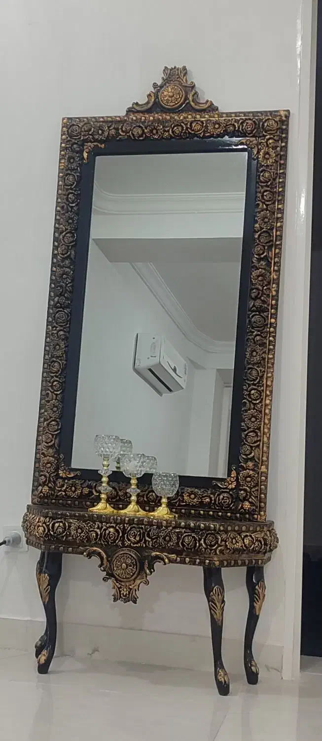 ایینه|آینه|ایلام, |دیوار