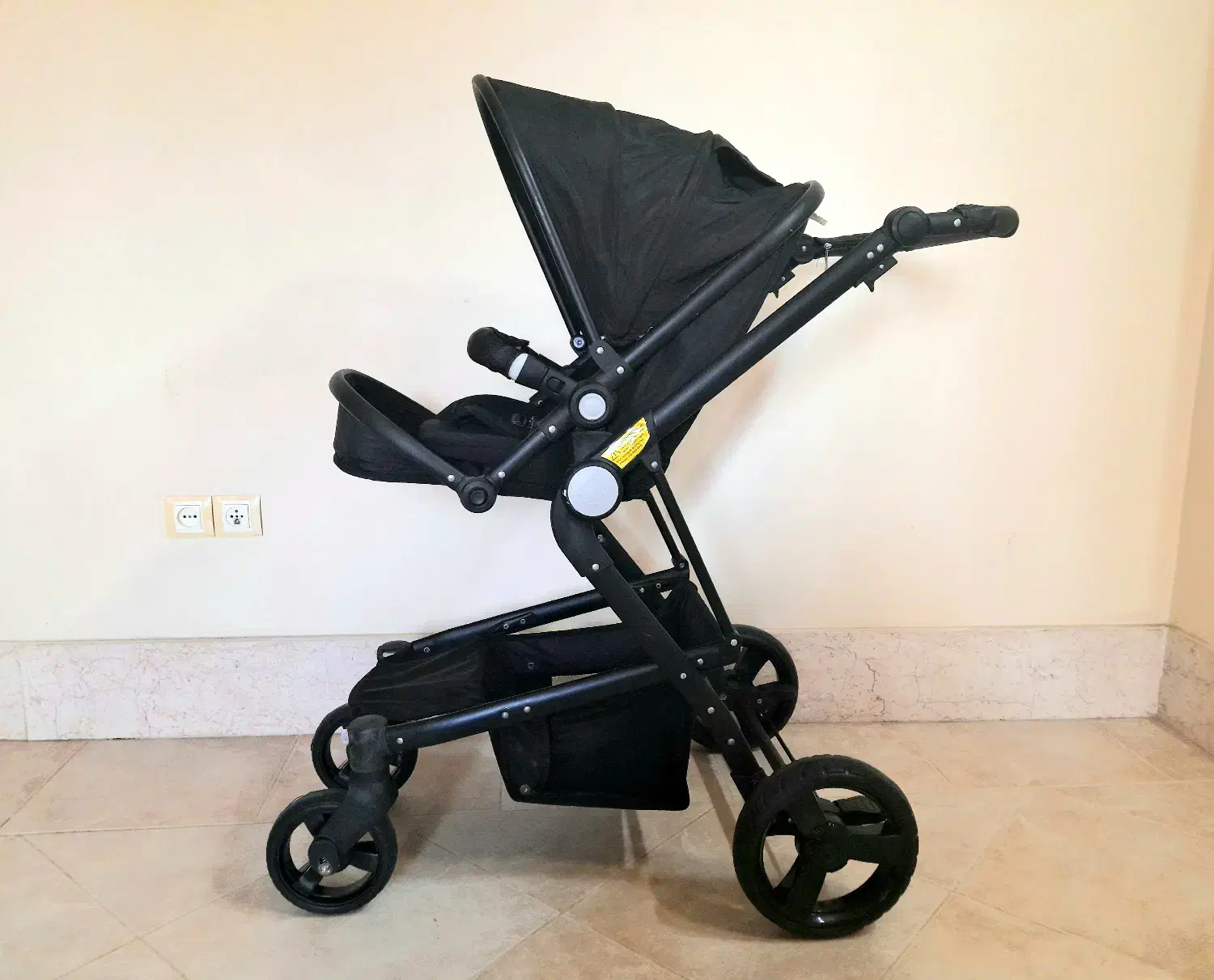 کالسکه روما پلاس دلیجان نو و تمیز|کالسکه و لوازم جانبی|ساری, |دیوار