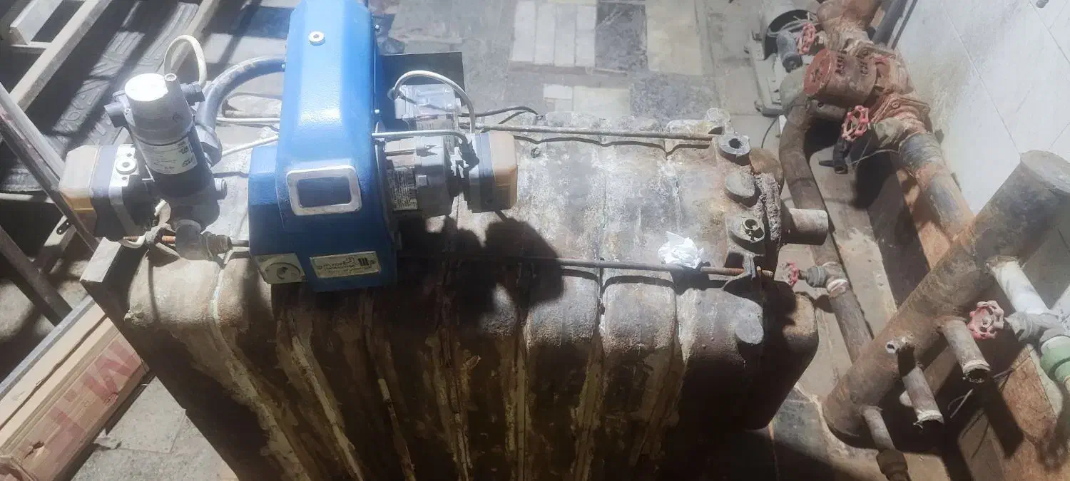 مشعل گازوئیلی همراه با دیگ و..|آبگرمکن، پکیج، شوفاژ|زاهدان, |دیوار