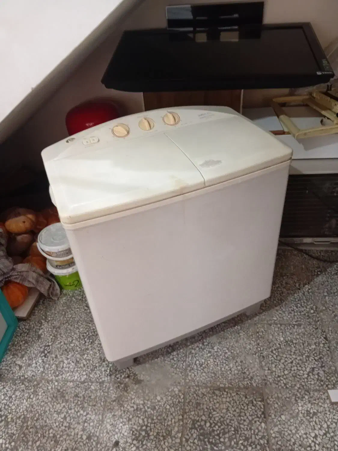 لباسشویی|ماشین لباسشویی و خشک‌کن لباس|لاهیجان, فیاض|دیوار