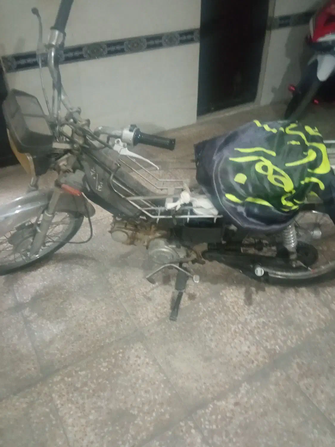 موتورهندا۱۰۰|موتورسیکلت|اسلامشهر, شهرک توحید|دیوار