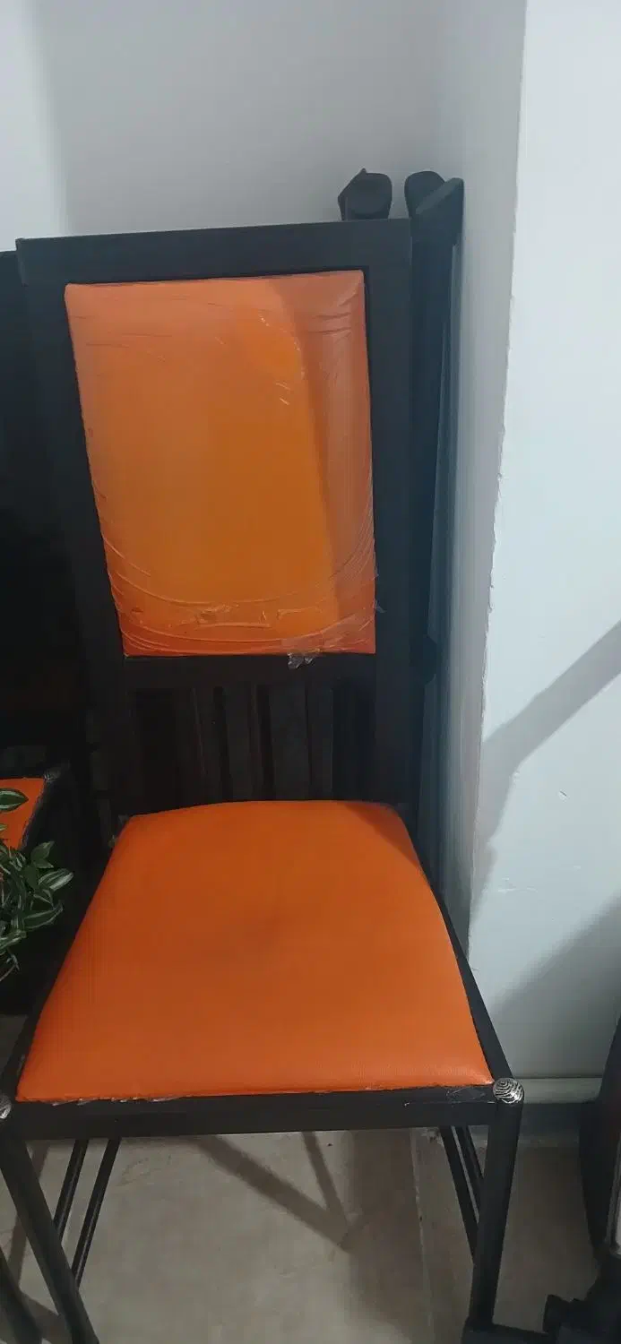 دو عدد صندلی|میز و صندلی غذاخوری|محمدشهر, محمدشهر|دیوار