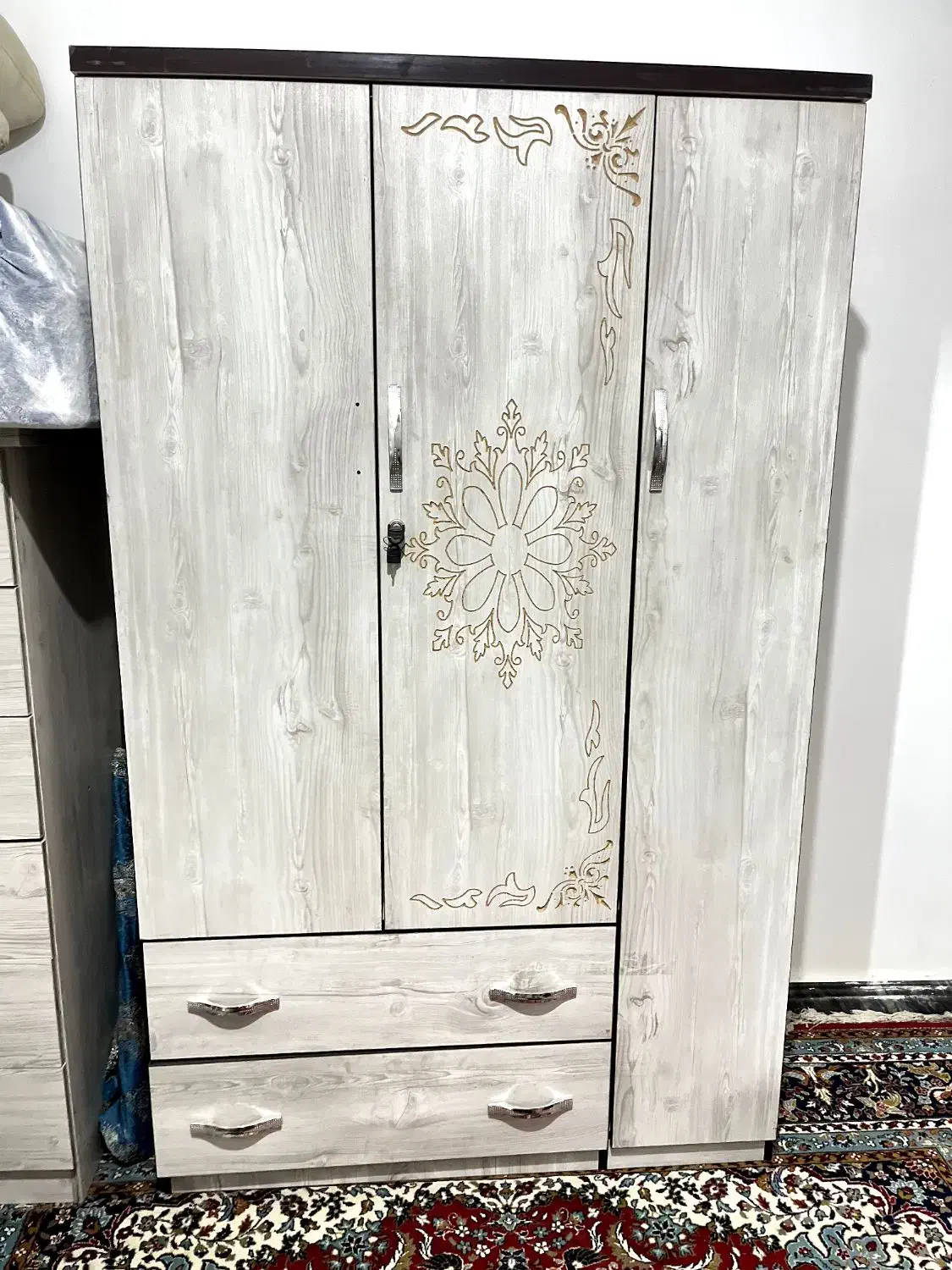 کمد بزرگ و جادار|جاکفشی، کمد، دراور|ورامین, ورامین|دیوار