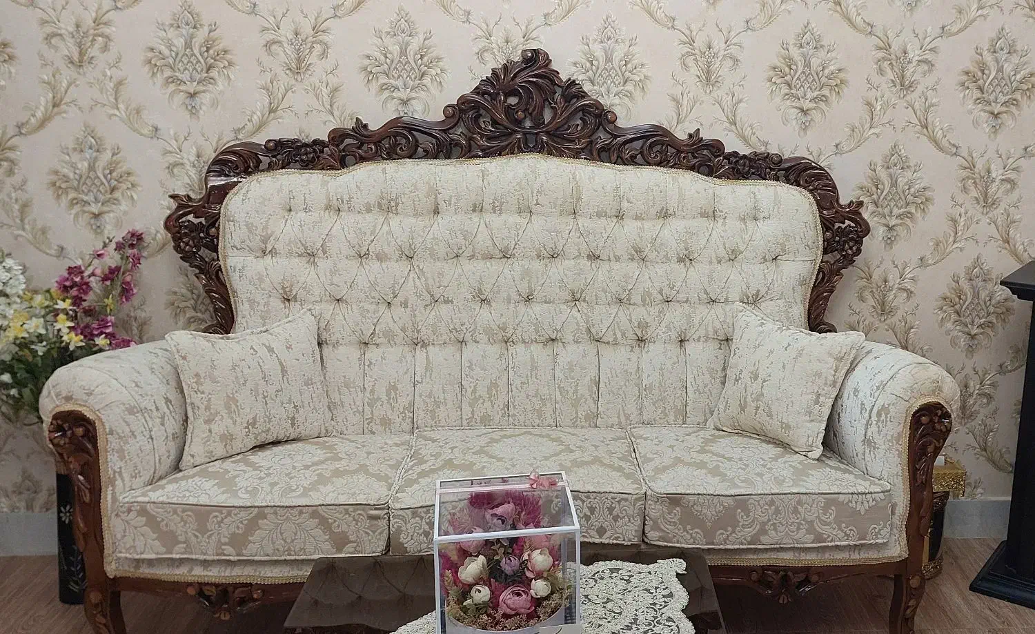 مبل سلطنتی 9نفره|مبلمان خانگی و میز عسلی|جوادآباد, |دیوار