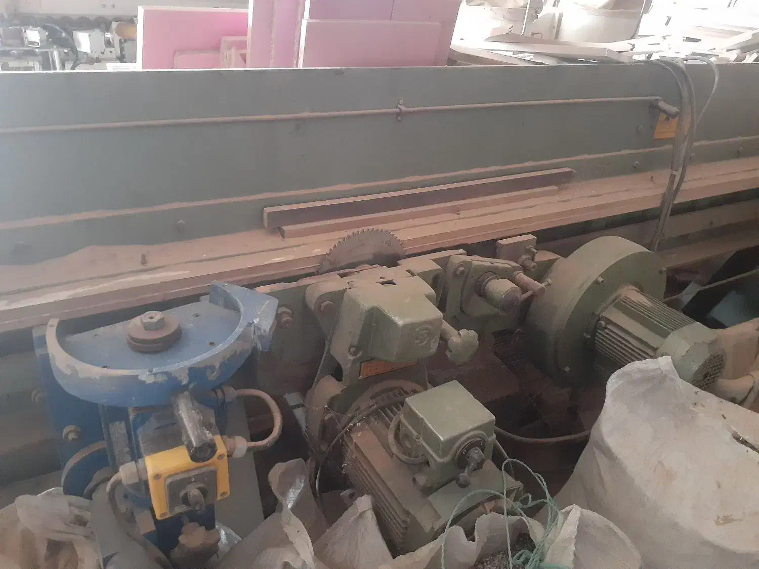 فروش فوری دستگاه ام دی اف|ماشینآلات صنعتی|نیریز, |دیوار