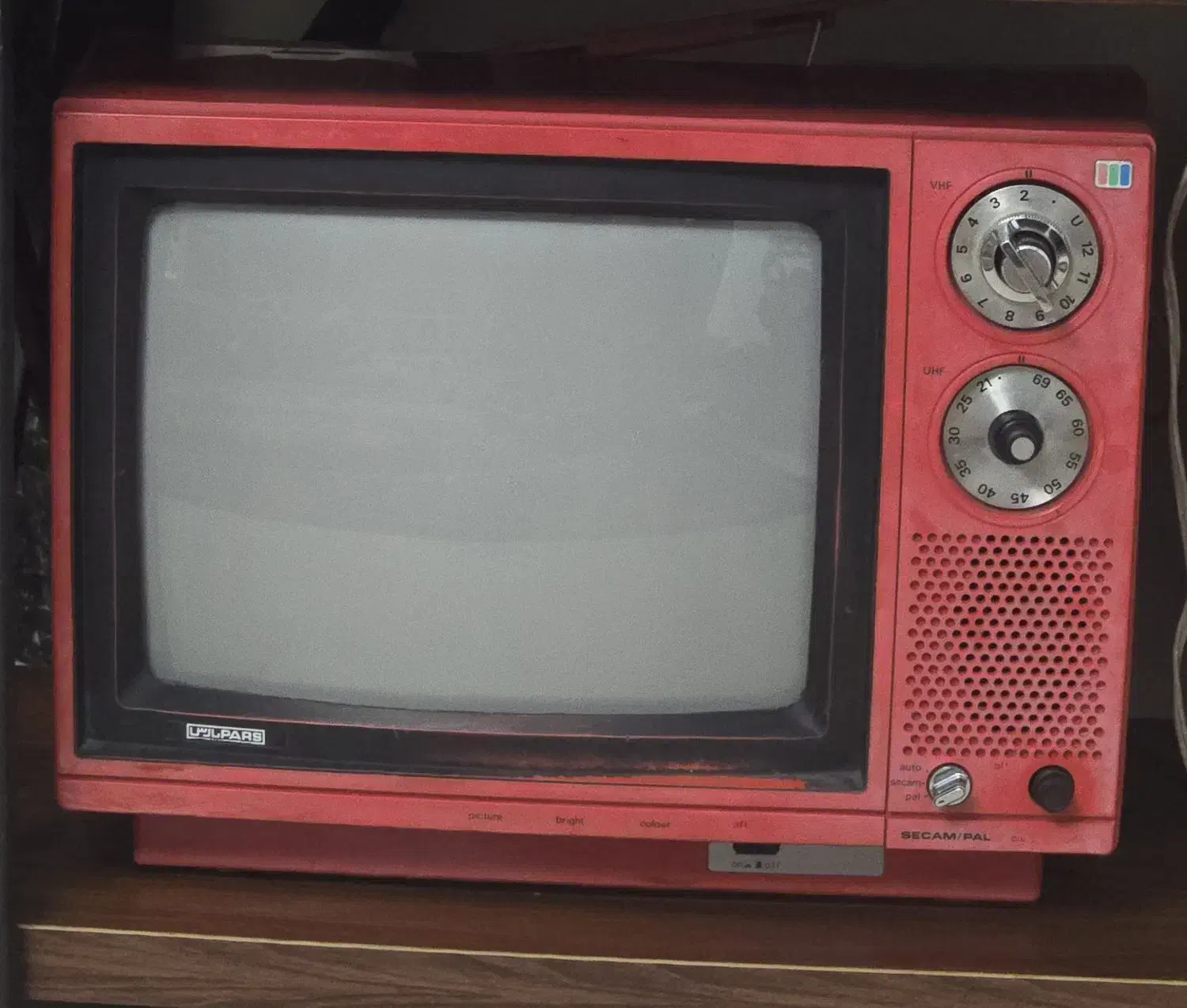 تلویزیون رنگی قدیمی پارس|تلویزیون و پروژکتور|تهران, زرگنده|دیوار