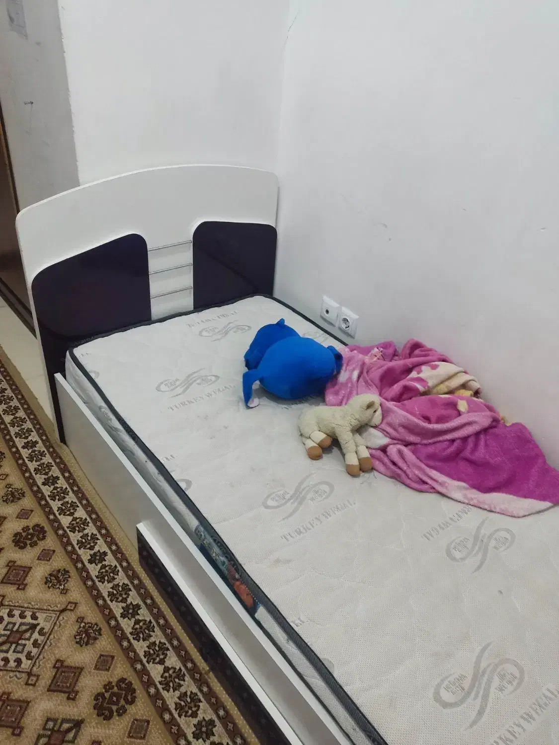 سرویس خواب نوجوان به همراه دوعدد تخت|اسباب و اثاث بچه|قم, شاه سید علی|دیوار